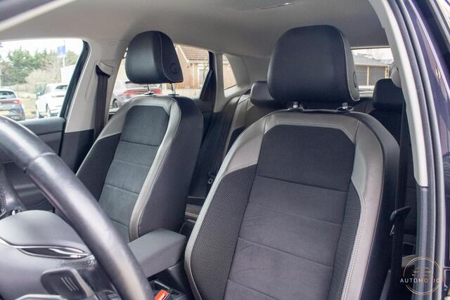 Volkswagen POLO 1.0 TSI Highline Stoelverwarming Cruise control Adaptief Parkeersensor