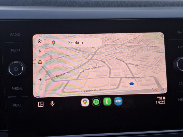 Volkswagen POLO 1.0 TSI R-Line | Android/Apple Carplay | LM Velgen 16" | Cruise Control Adaptief | Automatische Airco | LED Koplampen |