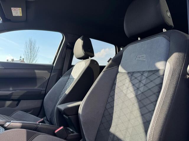 Volkswagen POLO 1.0 TSI R-LINE IQlight Carplay Navi ACC Stoelverwarming Camera 15.000 km