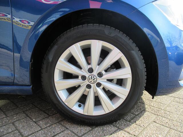 Volkswagen POLO 1.0 TSI Highline| 95-PK| 5-Deurs| metallic lak| LM-Velgen| | Clima-Airco | Adapt. Cruise control | Android Auto | Incl. BOVAG Garantie | Parkeersensoren |