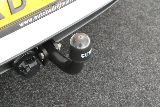 Volkswagen POLO 1.0 TSI 95pk R-Line Highline Trekhaak Navigatie Parkeersensoren