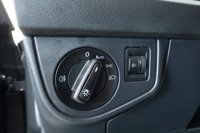 Volkswagen POLO 1.0 TSI Comfortline | Navi by Apple CarPlay | Keyless | Camera | Airco | 17'' | Trekhaak | PDC