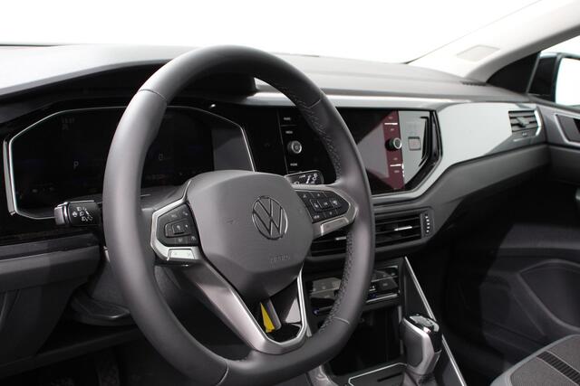 Volkswagen POLO 1.0 TSI DSG Style | Navigatie | Apple Carplay/Android Auto | Camera | Climate Control | Led | Lichtmetalen Velgen | Extra getint glas