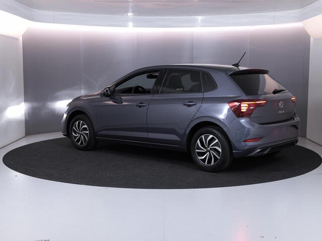 Volkswagen POLO GP Life Edition 1.0 95 pk 5 versn. Hand | 15" LM | Stoelverwarming | Camera |