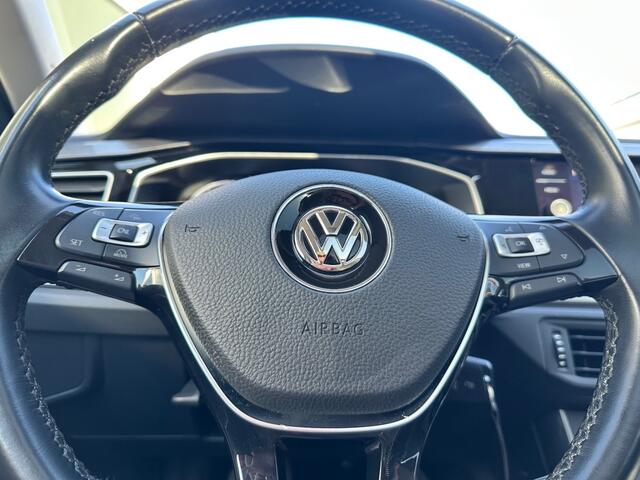 Volkswagen POLO 1.0 TSI HIGHLINE R-Line uitgevoerd