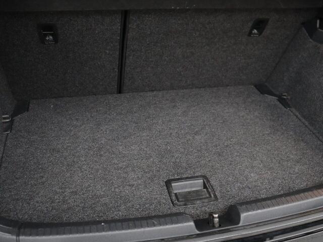 Volkswagen POLO 2.0 TSI GTI | Panoramadak | Stoelverwarming | Adaptive cruise | Camera | Virtual Cockpit | Carplay | Keyless | Full LED | Navigatie | Climate control | Origineel NL