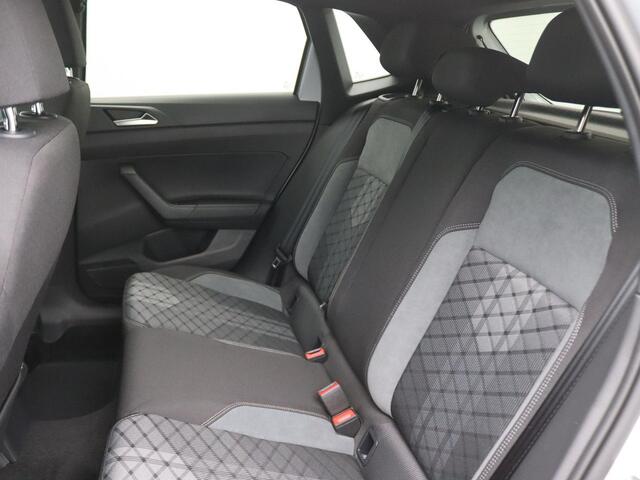 Volkswagen POLO 1.0 TSI R-Line Edition 95PK DSG Pano-Schuifdak, Keyless, Side Assist, Matrix LED-Verlichting, Adaptieve Cruise Control, Achteruitrijcamera, 17" LM Velgen, Navi via Apple Carplay/Android Auto