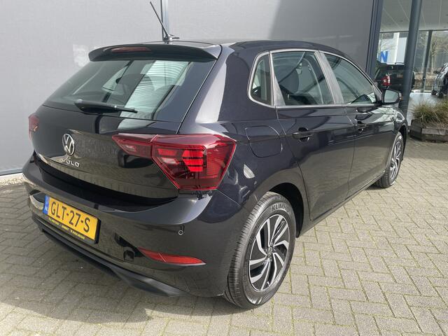 Volkswagen POLO 1.0 MPI Polo Airco - Apple carplay - Cruise control - Parkeersensoren - Licht metalen velgen 15 inch - Stuur multifunctioneel - Radio - Start/stop systeem - Elektrische ramen - Led verlichting - Stoffen b