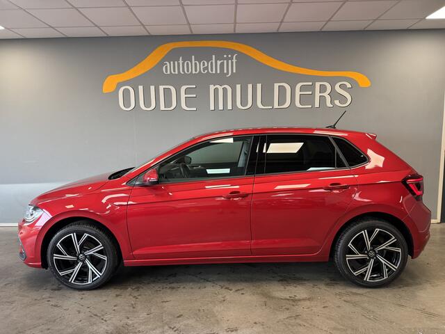 Volkswagen POLO 1.0 IQ Light/Stoelverwarming/Navi/Carplay