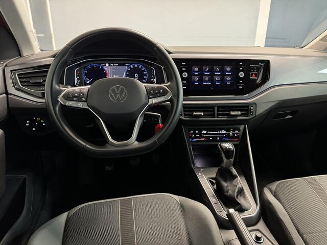 Volkswagen POLO 1.0 IQ Light/Stoelverwarming/Navi/Carplay