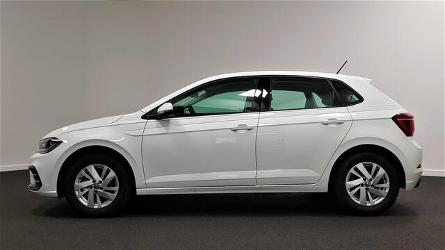 Volkswagen POLO 1.0 TSI DSG Style Nieuw Type | Navigatie | Climate Control | Parkeer sensoren | Cruise control adaptive | Lichtmetalen velgen