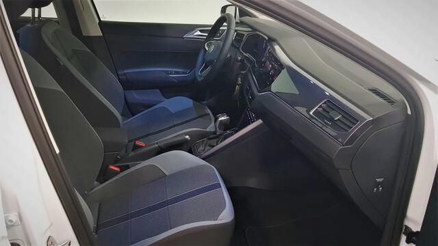 Volkswagen POLO 1.0 TSI DSG Style Nieuw Type | Navigatie | Climate Control | Parkeer sensoren | Cruise control adaptive | Lichtmetalen velgen