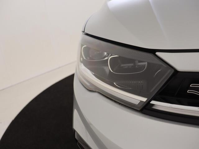 Volkswagen POLO R-Line Edition | 'App-Connect' draadloze smartphone integratie | Achterlichten LED | Afstandscontrolesysteem (Front Assist)