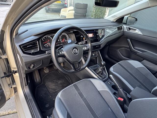 Volkswagen POLO 1.0 TSI 115pk H6 Highline LED Panoramadak Winterpakket Camera