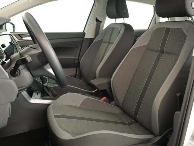 Volkswagen POLO 1.0 TSI Style 95 PK | Matrix koplampen | Navigatie via app | Parkeersensoren | Privacy glass |