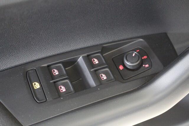 Volkswagen POLO 1.0 MPI Comfortline Navigatie | Climate Control | Camera | Virtual Cockpit