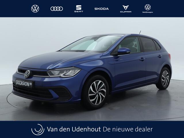 Volkswagen POLO 1.0 TSI 95pk Life / Navigatie / Parkeersensoren