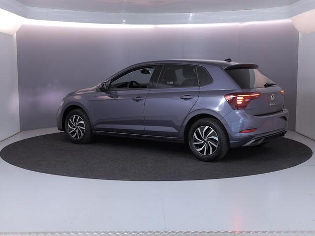 Volkswagen POLO GP Life Edition 1.0 95 pk 5 versn. Hand | 15" LM | Stoelverwarming | Camera |