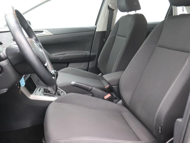 Volkswagen POLO 1.0 TSI Comfortline Business 95PK Navi, Clima, Cruise Controle, 15" LM Velgen, Parkeersensoren voor en achterzijde