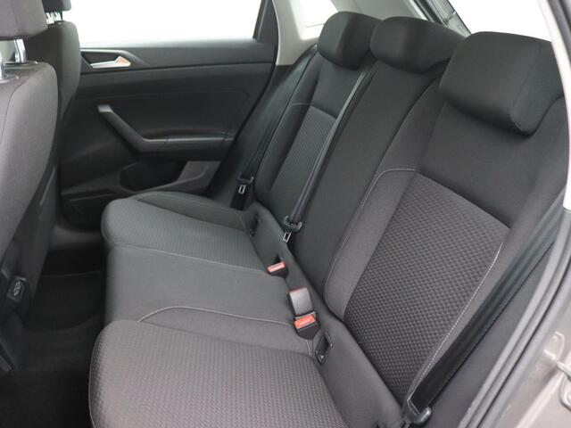 Volkswagen POLO 1.0 TSI Comfortline Business 95PK Navi, Clima, Cruise Controle, 15" LM Velgen, Parkeersensoren voor en achterzijde
