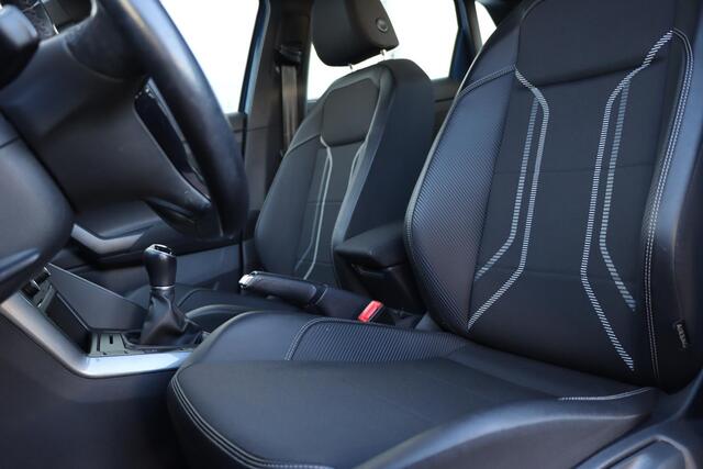 Volkswagen POLO 1.0 TSI Comfortline Business Carplay | Adaptive | Sensoren