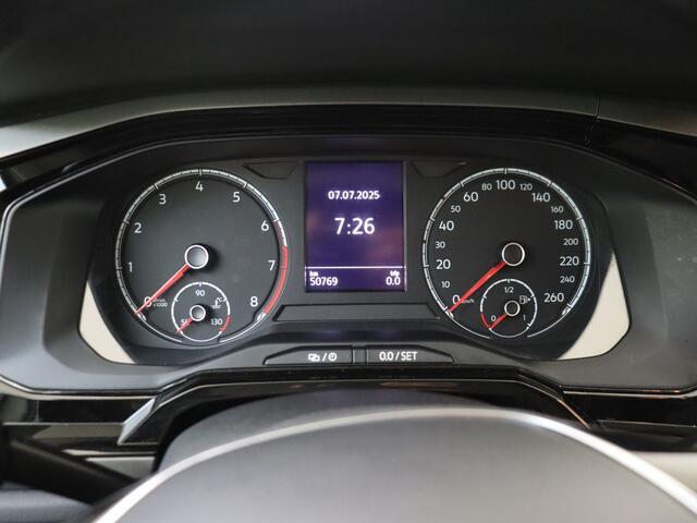 Volkswagen POLO 1.0 MPI Comfortline | Navigatie | Apple Carplay | Getint Glas | Cruise Control |