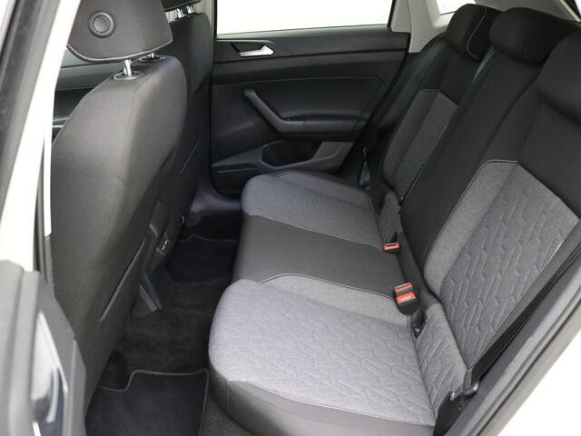 Volkswagen POLO 1.0 TSI Life Edition / Navigatie / Airco Climat Control / Apple CarPlay & Android Auto / Cruise Control / Digitaal Dashbord / LMV / LED / Stoel verwarming voor / Parkeersensoren voor & achter /