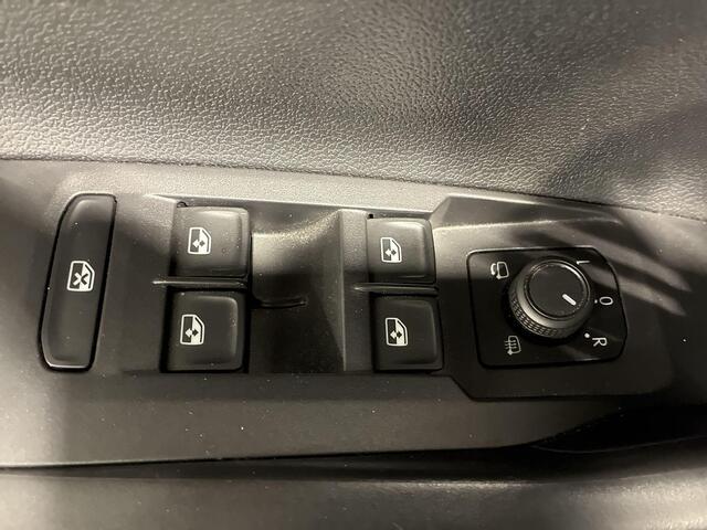 Volkswagen POLO 1.0 TSI 95pk DSG Life · Camera · Apple/Android Car Play · Navigatie · Airco · Cruise Control · 15'' Inch · Elek. Inklapbare buitenspiegels ·