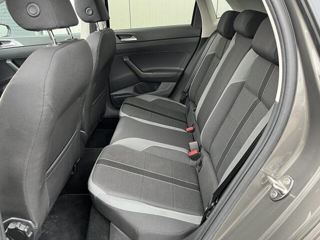 Volkswagen POLO 1.0 TSI Highline Panoramadak, LED, Stoelverwarming, PDC,