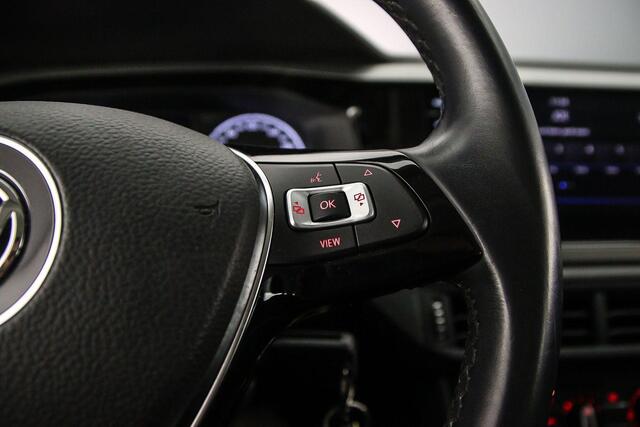 Volkswagen POLO Comfortline 1.0 TSI 95pk App connect, Airco, Bluetooth, LED dagrijverlichting, 15 inch lichtmetalen velgen, Radio