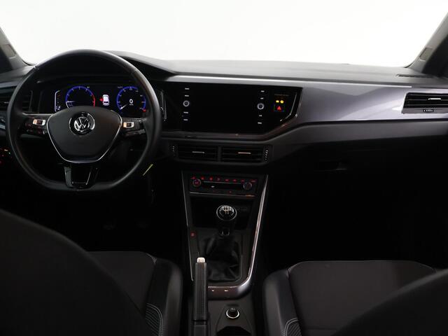 Volkswagen POLO 1.0 TSI Comfortline | Digital Cockpit| Apple Carplay/Android Auto | Cruise Control Adaptief | Achteruitrijcamera | LMV | DAB |