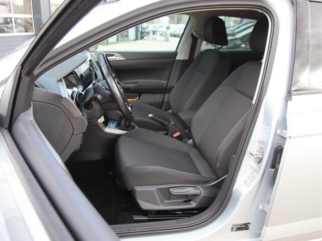 Volkswagen POLO 1.0 TSI Comfortline Business Carplay, Navi, NL-Auto, NAP, Climate, LMV