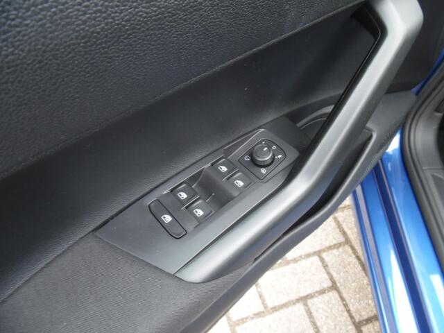 Volkswagen POLO 1.0 TSI Go