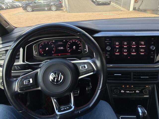 Volkswagen POLO 2.0 TSI 200pk DSG GTI · Panoramadak · Camera · Apple/Android Car Play · Stoelverwarming · Sportstoelen · 18"Velgen · Active Info Display ·
