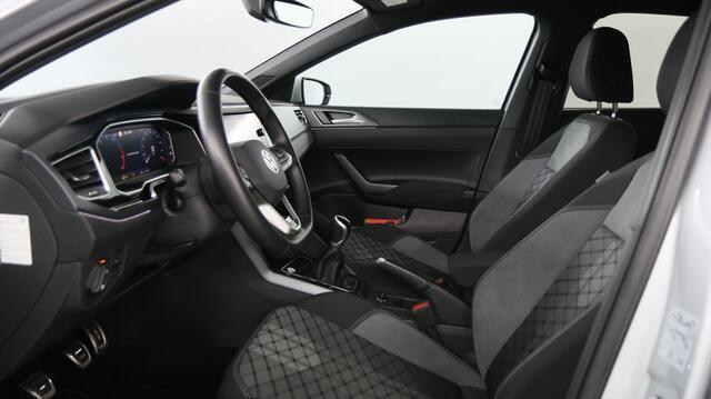 Volkswagen POLO 1.0 TSI 95pk R-Line / Navigatie / Stoelverwarming / Camera