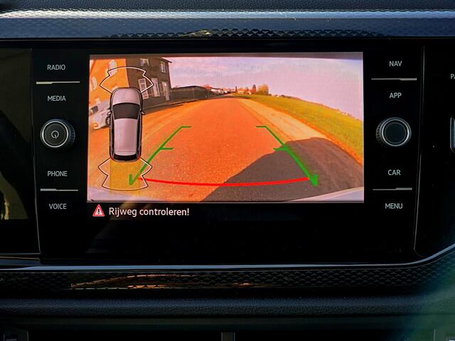 Volkswagen POLO 1.0 TSI Life Edition - 95 Pk - Euro 6 - AUTOMAAT - ParkeerCamera - AppleCarplay AndroidAuto