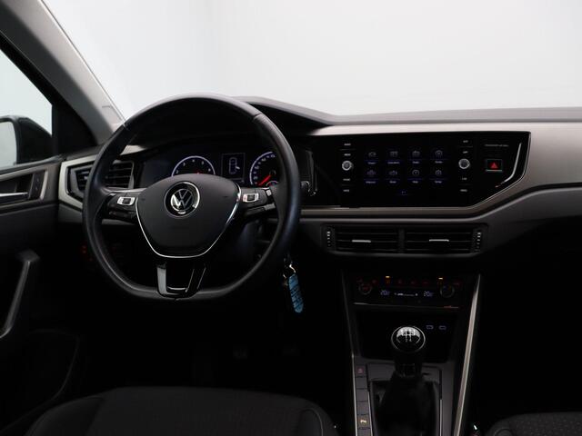 Volkswagen POLO 1.0 TSI R-Line Edition |Adaptive cruise control| Navigatie| parkeer sensoren voor en achter| Climate control|