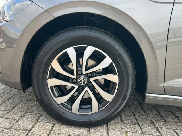 Volkswagen POLO 1.0 TSI DSG COMFORTLINE DIG-DASH/ACC/PDC/CLIMA/STOELVERW/NAVI/CARPLAY