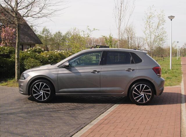 Volkswagen POLO 1.0 TSI Comfortline | Climate Control| Apple Carplay | Cruise Control | Parkeersensoren | Stoelverwarming |