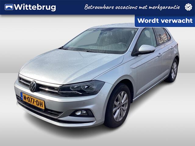 Volkswagen POLO 1.0 TSI Highline / Climate controle / Parkeer sensoren V+A / Stoelverwarming / Lichtmetaal 15 inch / Trekhaak /