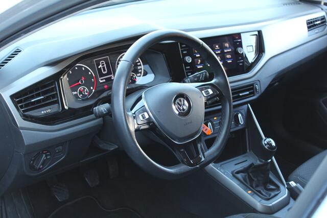 Volkswagen POLO 1.0 TSI 96Pk Comfortline | Whitesilver kleur! | Apple carplay/Android auto
