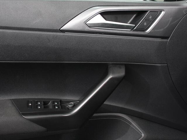 Volkswagen POLO 1.0 TSI DSG Style 110Pk | Navigatie | Apple Carplay/Android Auto | Climate Control | Virtual Cockpit | Adaptive Cruise Control | Parkeersensoren | Lane Assist | Privacy Glass |