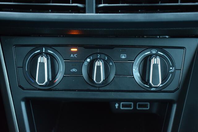 Volkswagen POLO 1.0 TSi Comfortline Carplay | Full Map Navi | Airco | Adap. Cruise | Volledig Onderhouden!!