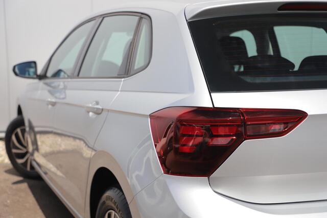 Volkswagen POLO 1.0 TSI Life 95PK NAP NIEUWSTE MODEL! Virtual Cockpit 15 inch LMV Radio Carplay Android Bluetooth Navigatie Achteruitrijcamera Adaptive Cruise LED