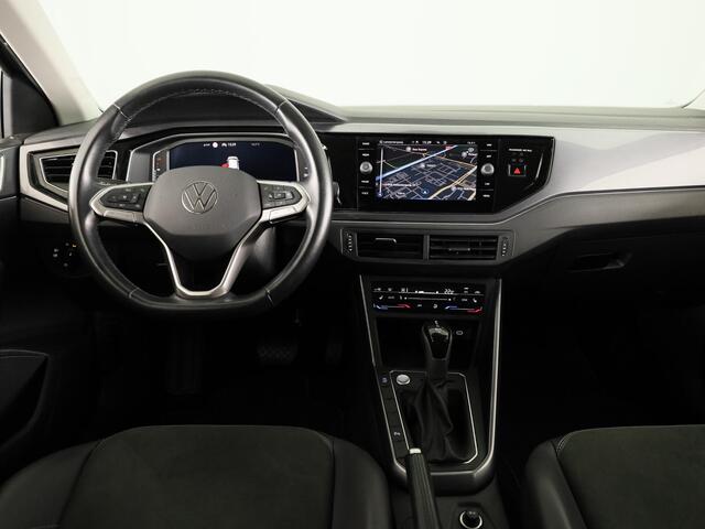 Volkswagen POLO 1.0 TSI Style 95 pk Automaat (DSG) | Navigatie | Alcantara stoelbekleding | Parkeersensoren| Adaptieve cruise control | Stoelverwarming |