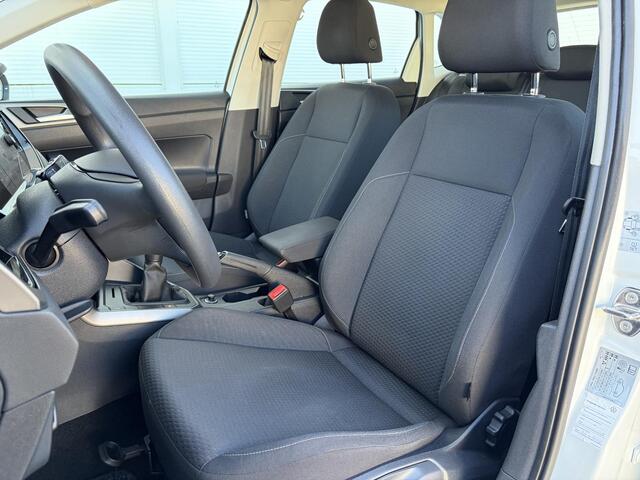 Volkswagen POLO 1.0 TSI Comfortline / Executive-pakket (¤ 1.248) / Sensoren v + a / Apple Carplay/Android Auto / Lichtmetalen velgen multi-spaaks 16" /