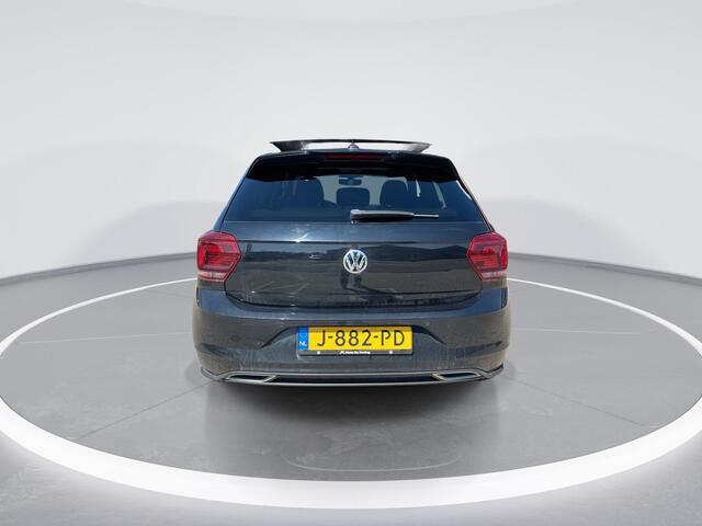 Volkswagen POLO 1.0 TSI 95pk Highline Business R · Panoramadak · Camera · Keyless · Stoelverwarming · Parkeerassistent · 17"Velgen · Draadloze Telefoonlader ·