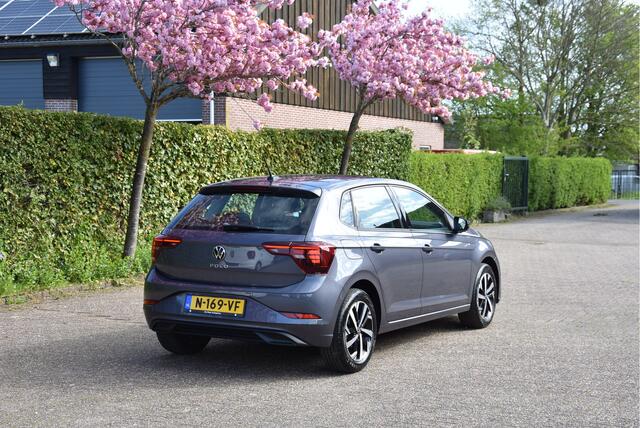 Volkswagen POLO 1.0 TSI Life Nw model NAP Carplay PDC virtueel LED 1e eigenaar