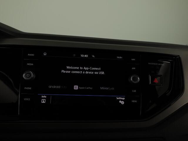 Volkswagen POLO 1.0 TSI Comfortline | navigatie | Apple Carplay & Android auto | Cruise control adaptief | Airco |