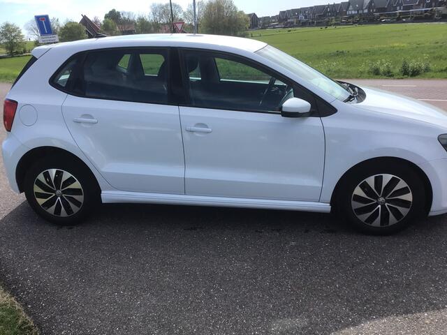 Volkswagen POLO 1.0 BlueMotion Edition Bj2017 automaat airco apk januari2027